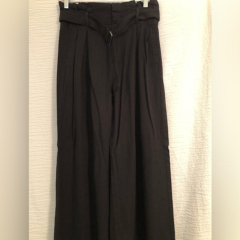 Women’s. Linen pants